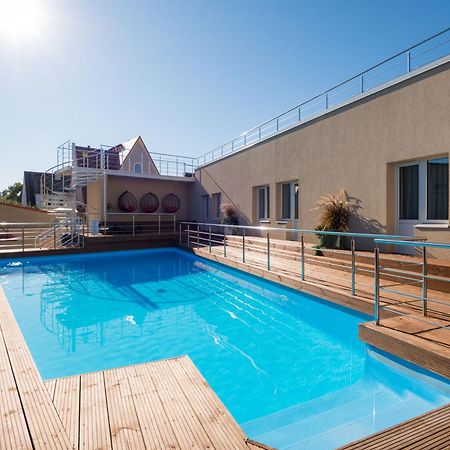 Hotel Vesiroos Parnu Ngoại thất bức ảnh