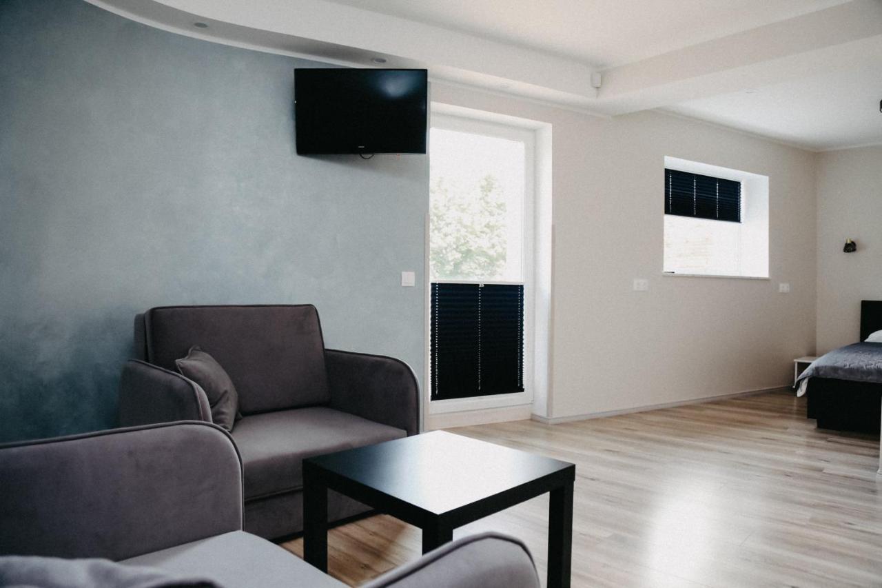 Hotel Vesiroos Parnu Ngoại thất bức ảnh