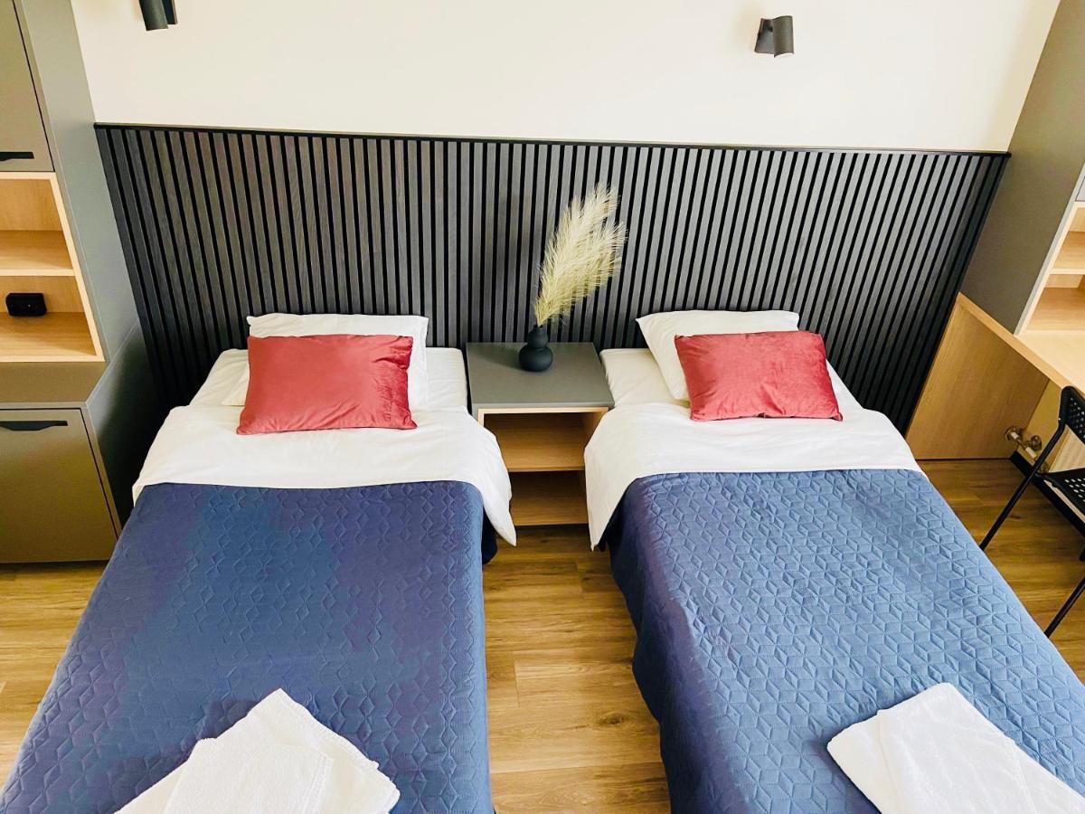 Hotel Vesiroos Parnu Ngoại thất bức ảnh