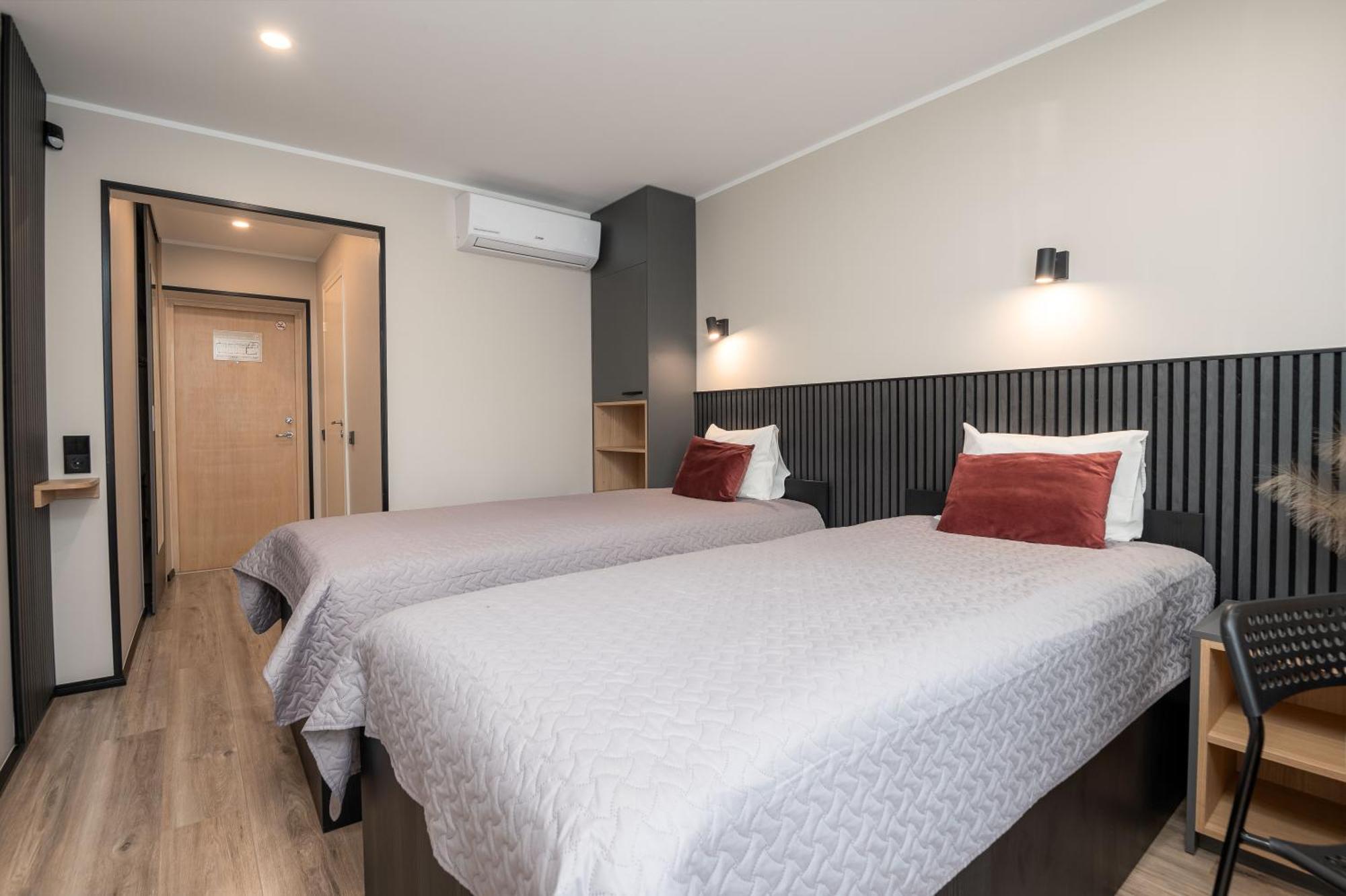 Hotel Vesiroos Parnu Ngoại thất bức ảnh