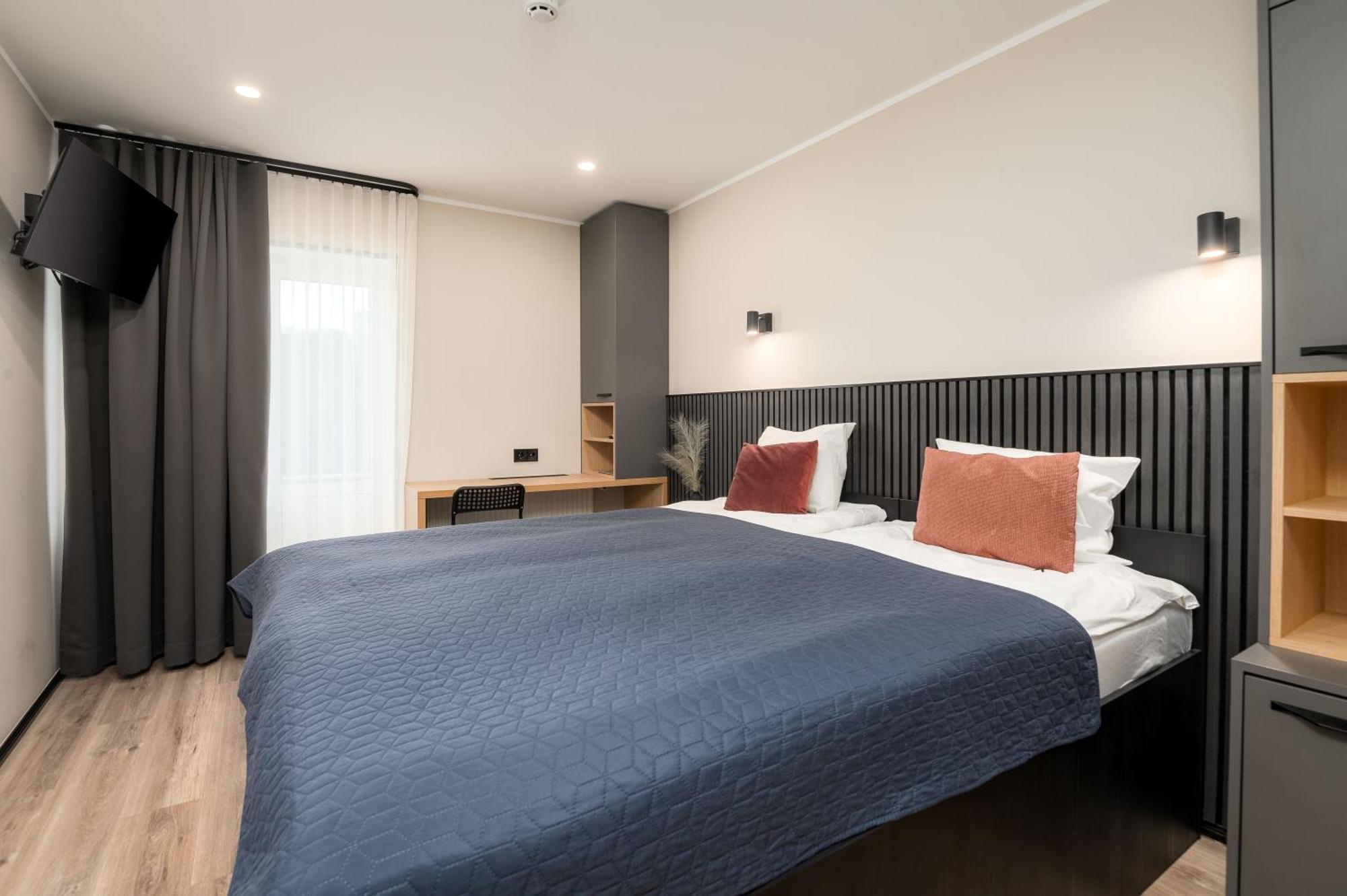 Hotel Vesiroos Parnu Ngoại thất bức ảnh